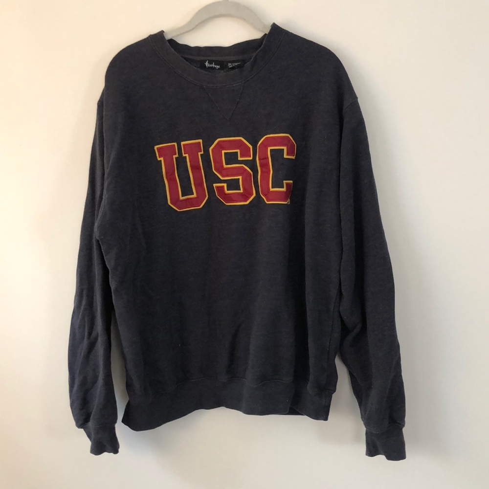 USC College sweatshirt